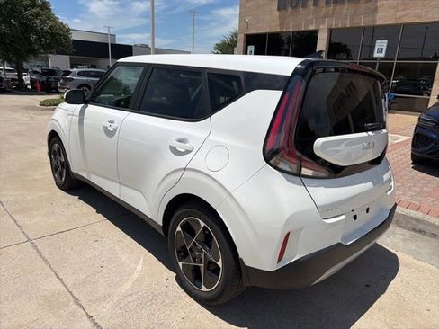Certified 2024 Kia Soul EX FWD image 8