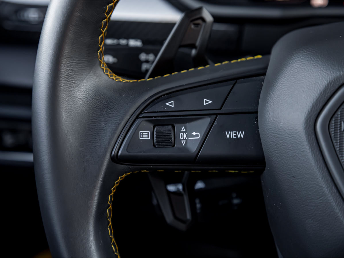 Used 2024 Lamborghini Urus Performante AWD/4WD image 20