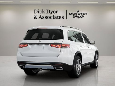 Used 2025 Mercedes-Benz GLS 450 4MATIC image 12