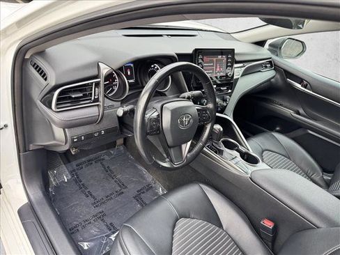 Used 2024 Toyota Camry SE image 8