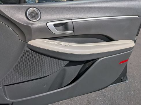 Used 2025 Hyundai Sonata SEL FWD image 32