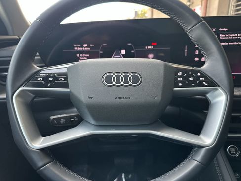 Used 2025 Audi Q5 Premium AWD/4WD image 24