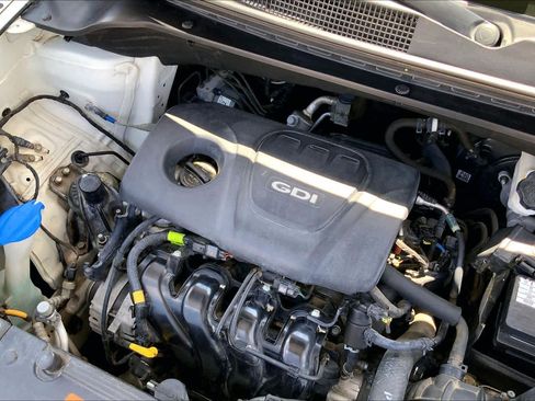 Used 2017 Kia Soul FWD image 32