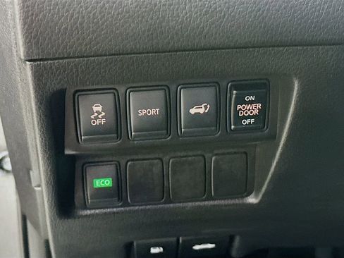 Used 2015 Nissan Rogue SL FWD image 12