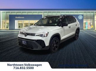 Used 2025 Volkswagen Taos SE video 1