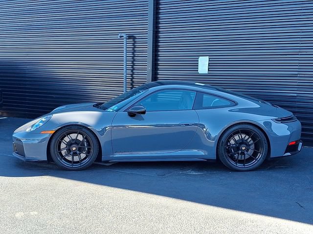 Certified 2025 Porsche 911 Carrera 4 GTS AWD/4WD image 2