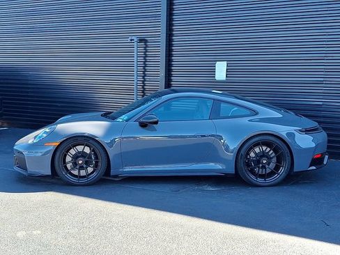 Certified 2025 Porsche 911 Carrera 4 GTS AWD/4WD image 2