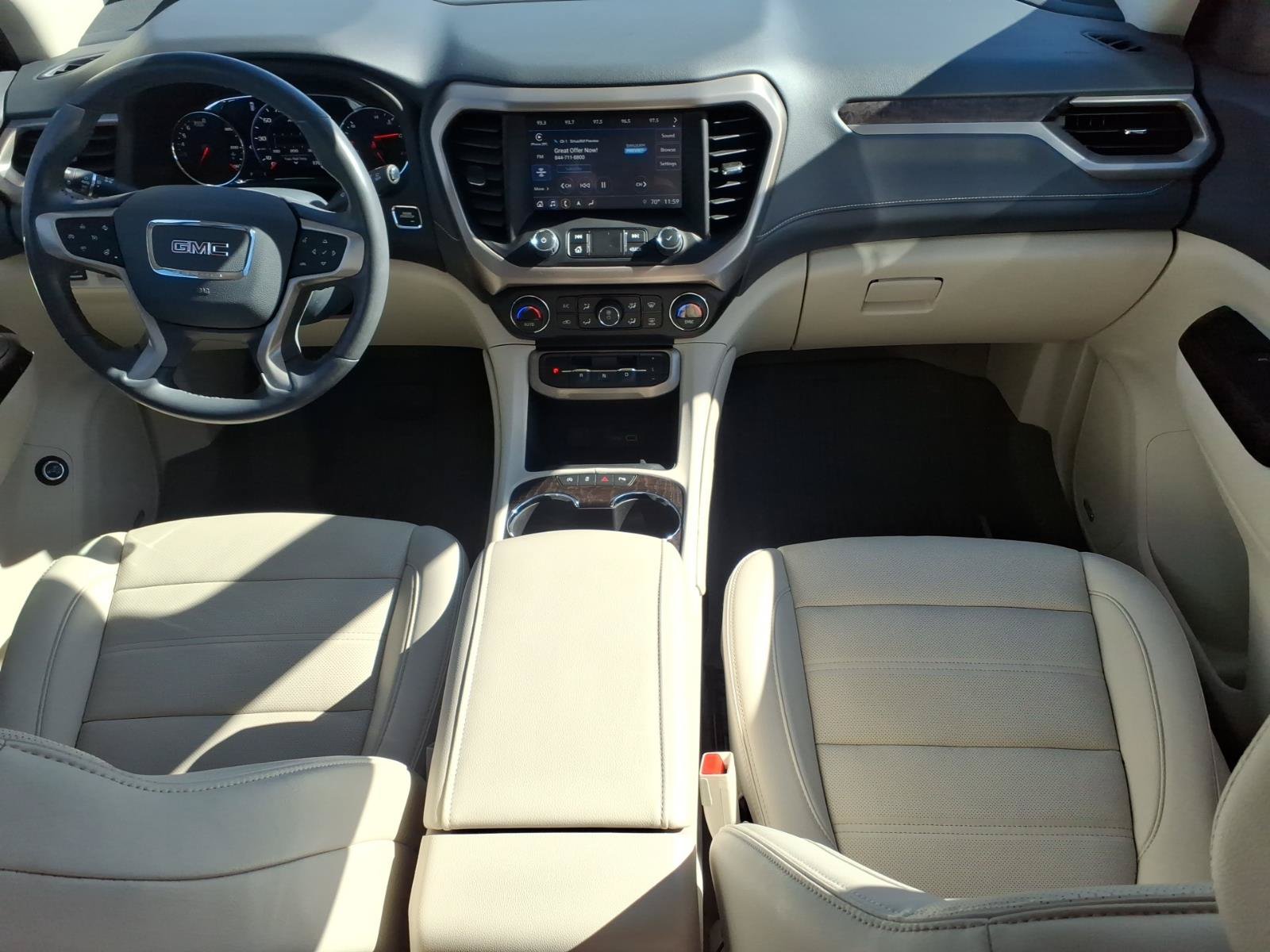 Used 2022 GMC Acadia Denali w/ Denali Ultimate Package AWD/4WD image 10
