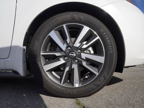 New 2025 Nissan Versa SV image 6