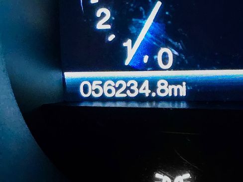 Used 2018 Ford Edge Titanium w/ Canadian Touring Package image 27