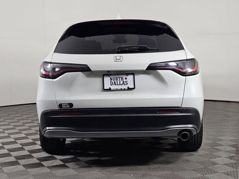 Used 2024 Honda HR-V Sport image 4