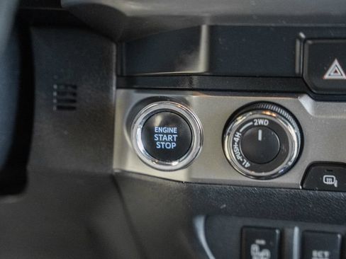 Used 2021 Toyota Tacoma Limited w/ Nightshade Package AWD/4WD image 28