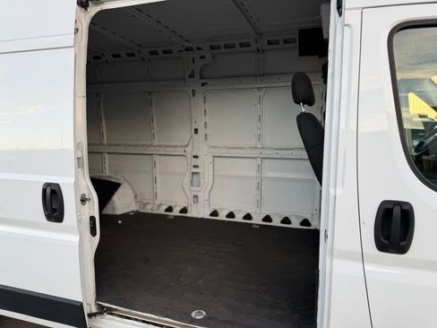 Used 2022 RAM ProMaster 2500 image 18