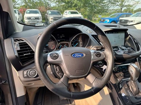 Used 2016 Ford Escape Titanium AWD/4WD image 11