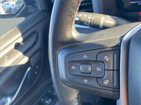 Used 2024 GMC Yukon XL Denali RWD image 22