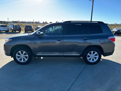 Used 2013 Toyota Highlander SE image 7