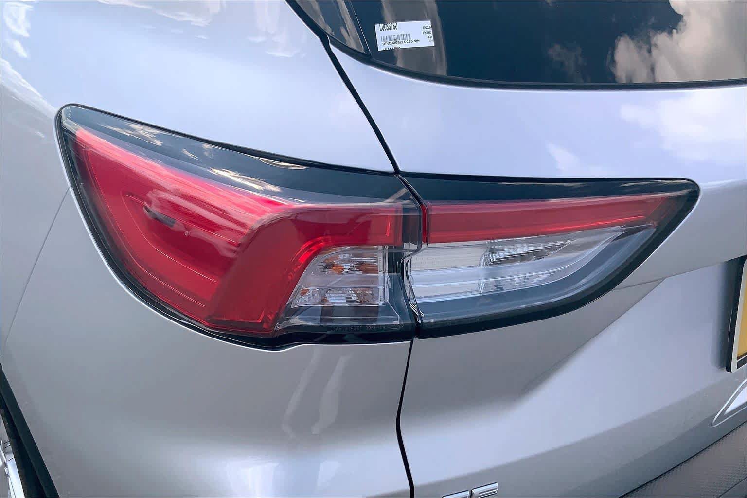 Certified 2020 Ford Escape SE FWD image 29