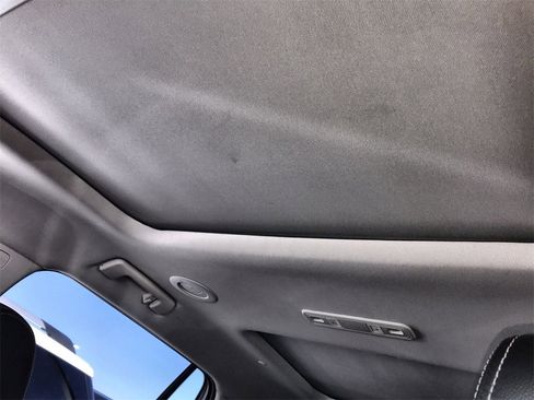 Used 2023 GMC Acadia Denali w/ Denali Ultimate Package image 22