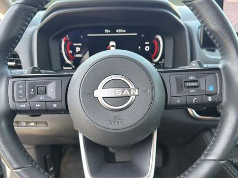 Used 2024 Nissan Rogue Platinum w/ Platinum Premium Package image 9