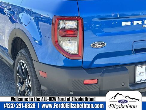 New 2025 Ford Bronco Sport Outer Banks image 5