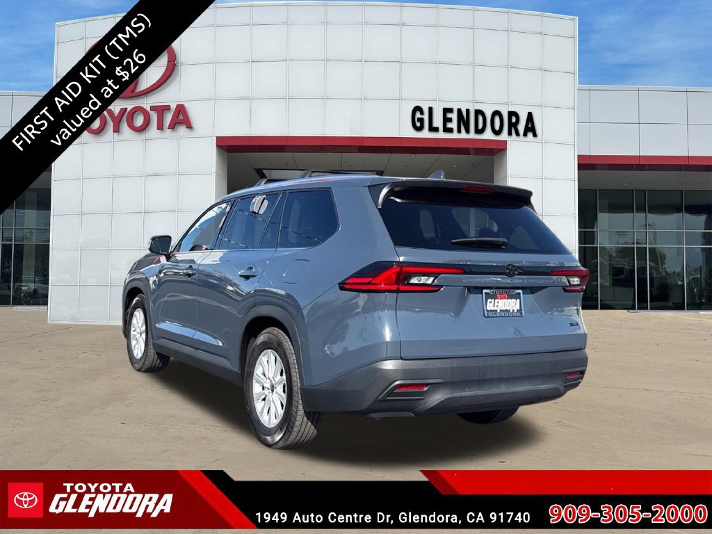Certified 2025 Toyota Grand Highlander FWD image 8