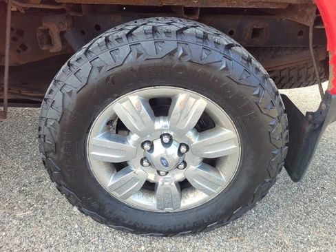 Used 2012 Ford F150 XLT w/ XLT Chrome Pkg image 12