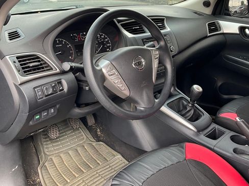 Used 2016 Nissan Sentra S FWD image 16