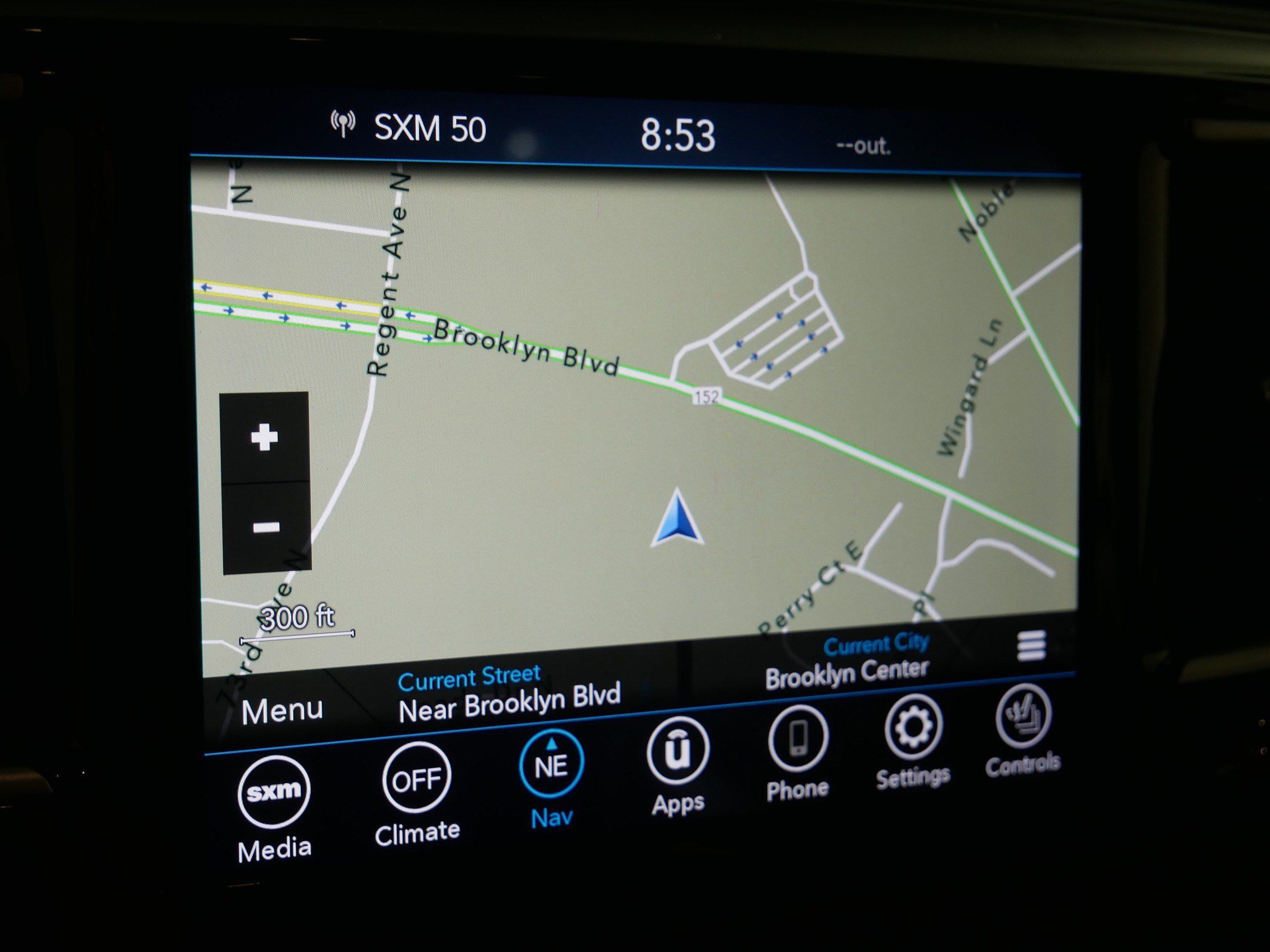 Used 2020 Chrysler Pacifica Touring-L FWD image 29