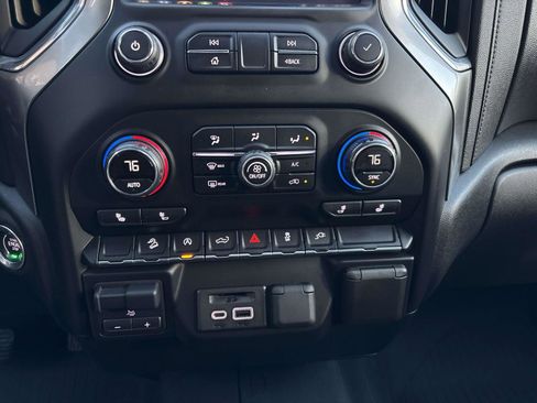 Used 2019 Chevrolet Silverado 1500 LT w/ All-Star Edition image 22