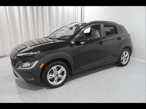 Certified 2023 Hyundai Kona SEL AWD/4WD image 3