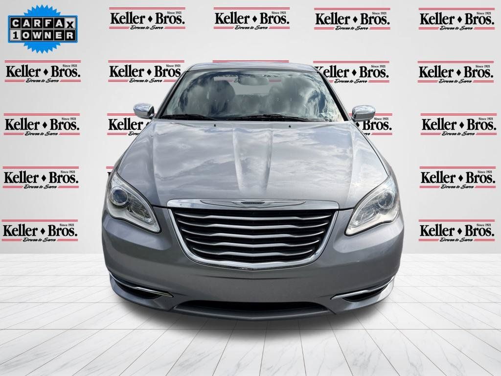 Used 2014 Chrysler 200 Limited w/ Sun/Sound Group FWD image 2