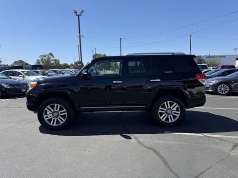 Used 2010 Toyota 4Runner Limited AWD/4WD image 6