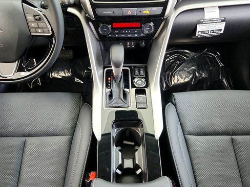 Used 2025 Mitsubishi Eclipse Cross SE AWD/4WD image 24