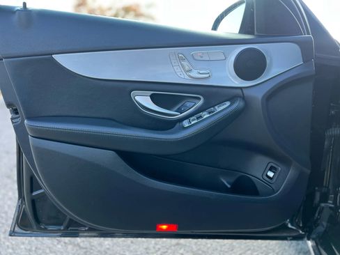 Used 2018 Mercedes-Benz C 300 4MATIC Sedan image 17