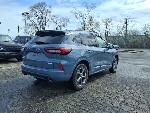 Used 2023 Ford Escape ST-Line w/ Tech Pack #1 image 5