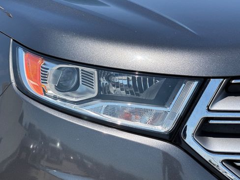 Used 2017 Ford Edge SEL FWD image 12