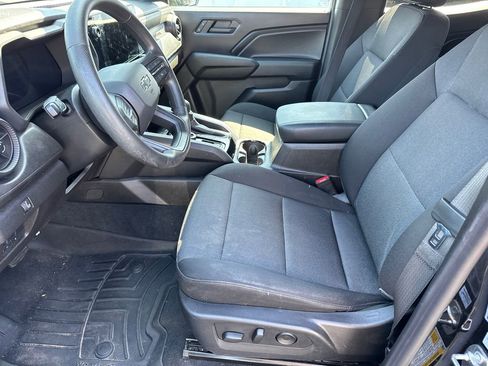Used 2024 Chevrolet Colorado Trail Boss w/ Technology Package AWD/4WD image 7