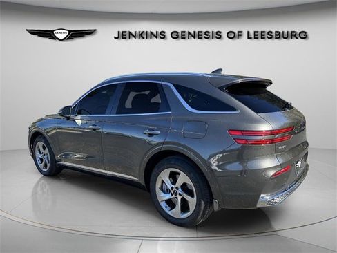 Used 2026 Genesis GV70 2.5T Select image 8