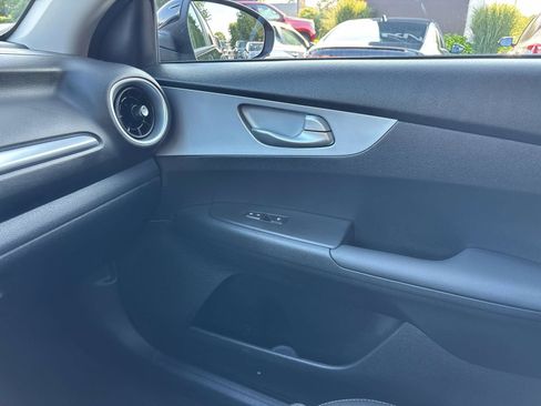Used 2024 Kia Forte LXS FWD image 29