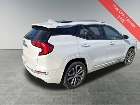 Used 2020 GMC Terrain Denali w/ Denali Premium Package image 6