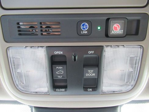 Used 2022 Honda Odyssey Touring image 31
