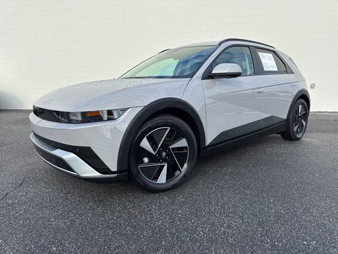 Certified 2025 Hyundai Ioniq 5 SEL image 1