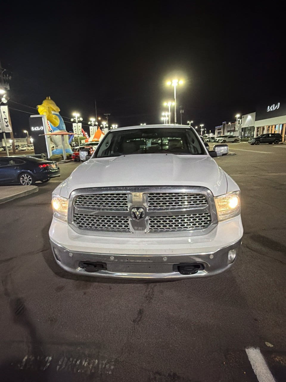 Used 2015 RAM 1500 Laramie w/ Convenience Group AWD/4WD image 2