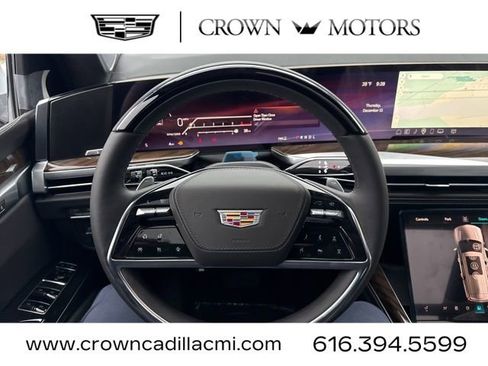 New 2026 Cadillac Escalade Platinum Luxury w/ LPO, Floor Liner Package image 24