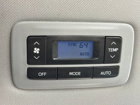 Used 2017 Toyota Sienna XLE w/ XLE Navigation Package FWD image 36