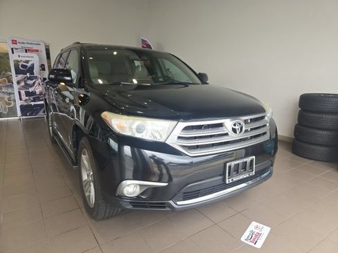 Used 2013 Toyota Highlander Limited AWD/4WD image 1
