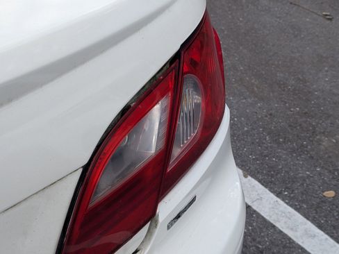 Used 2008 Chrysler Sebring Touring w/ Special Touring Group image 15