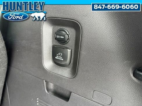Used 2025 Kia Carnival SX w/ SX Dark Edition Package FWD image 11