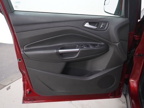 Used 2015 Ford Escape SE w/ Equipment Group 201A AWD/4WD image 21