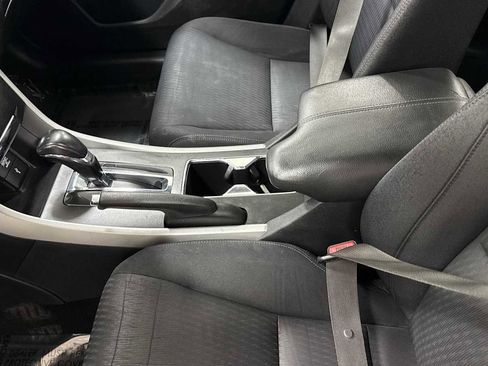 Used 2013 Honda Accord Sport image 22